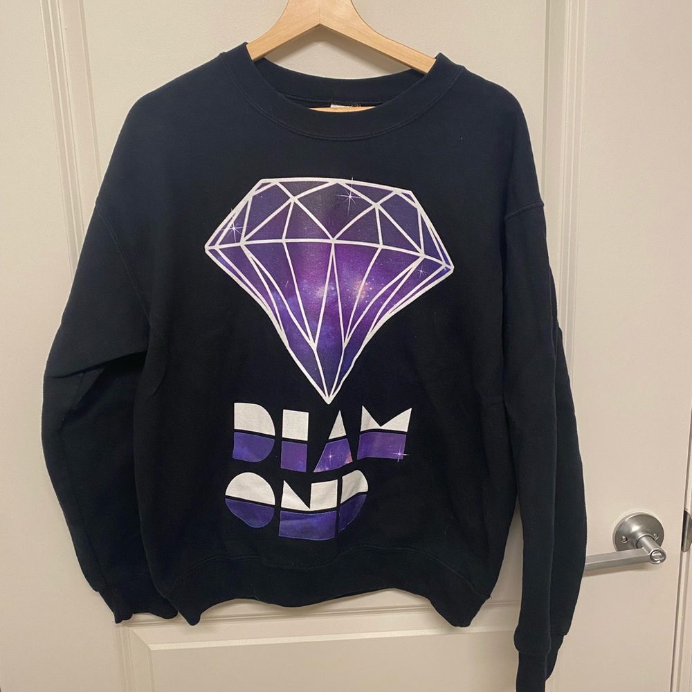 Diamond Crew Neck Sweatshirt